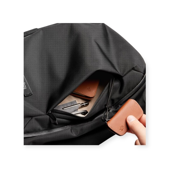 new Bellroy ✪ Transit Workpack Commuter Backpack Laptop Travel Bag ✪ Black ✪ 20L - Picture 6 of 16